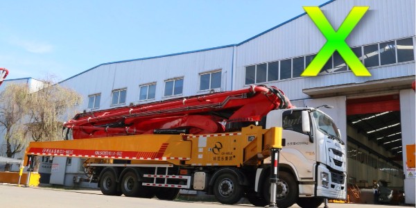 小型混凝土泵車打混凝土感覺吃力的原因是什么呢？——科尼樂(lè)