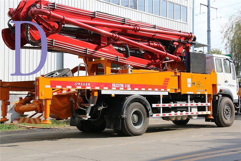 青島混凝土泵車價(jià)格 (11)