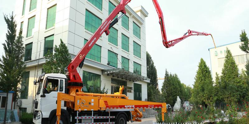 購買小型混凝土泵車需要考慮哪些因素？