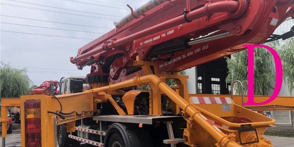 如何應(yīng)對(duì)小型混凝土泵車突發(fā)事件（二）