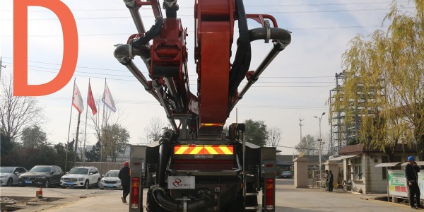 在選擇一臺混凝土泵車前要考慮哪些因素？