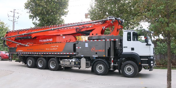 當(dāng)混凝土泵車操作不當(dāng)時的危害有哪些？