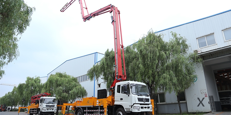 東風(fēng)隨專30米混凝土泵車(chē)