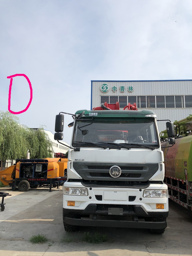 青島小型混凝土泵車價(jià)格 (18)