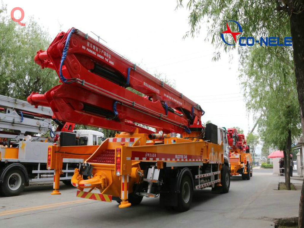 天泵，小型泵車，小型混凝土泵車