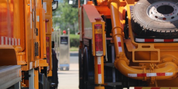 混凝土泵車側(cè)翻事故預防措施