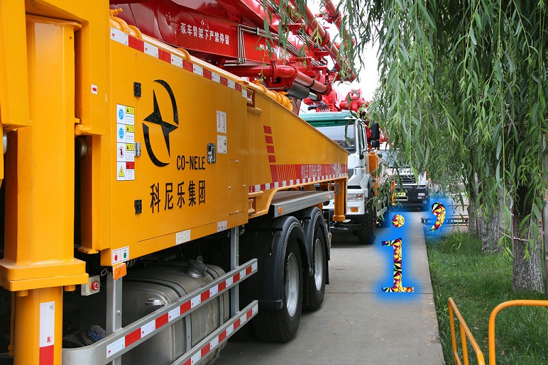青島小型混凝土泵車價(jià)格 (38)