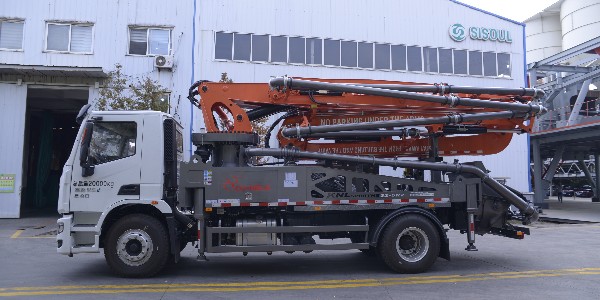 客戶在考慮泵車底盤時(shí)，有4點(diǎn)因素會(huì)受到影響