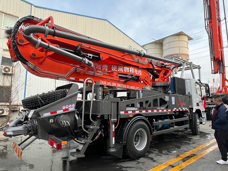 青島混凝土泵車(chē)價(jià)格 (20)