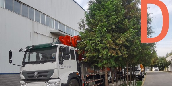 混凝土泵車是如何把混凝土輸送到高處的？