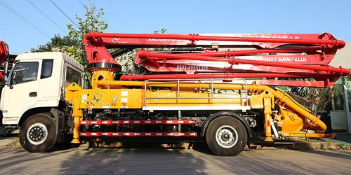 科尼樂(lè)為您淺析小型混凝土泵車惡劣環(huán)境施工應(yīng)該注意什么？