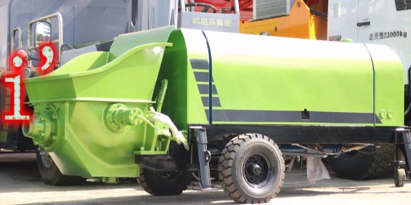 實(shí)際施工時(shí)，泵工進(jìn)行哪些操作容易導(dǎo)致混凝土泵發(fā)生堵管？