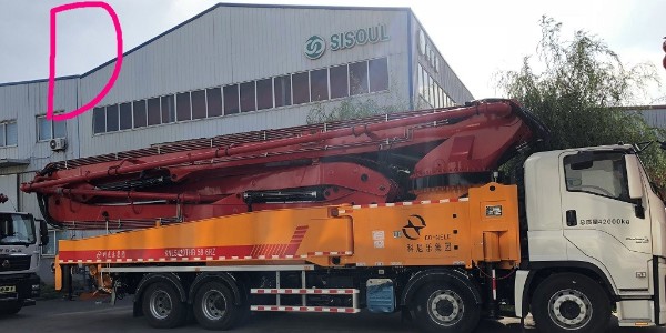 特殊環(huán)境下，小型混凝土泵車手應(yīng)如何操作？