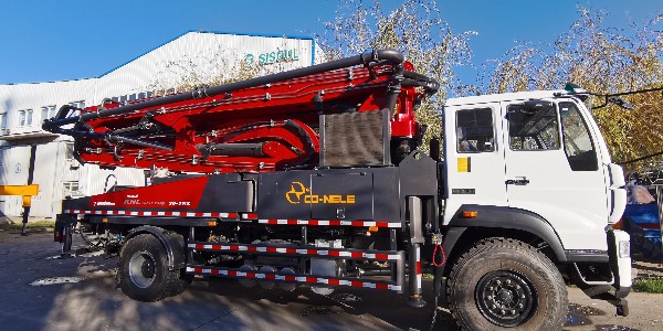 泵車在上路過(guò)程中要注意哪幾點(diǎn)