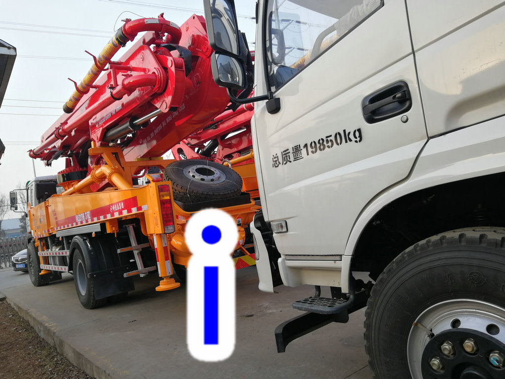 青島小型混凝土泵車價(jià)格 (10)