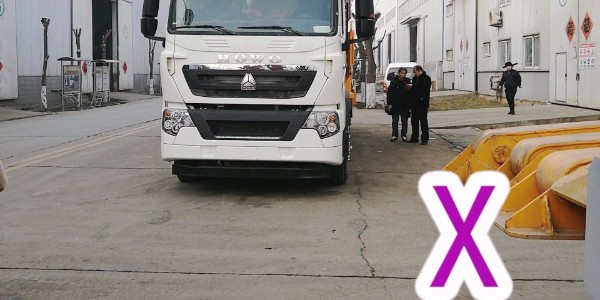 小型泵車施工時(shí)受水灰比因素的影響有多大，來(lái)看看我的分析