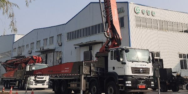 哪些是選擇泵車(chē)底盤(pán)時(shí)考慮的