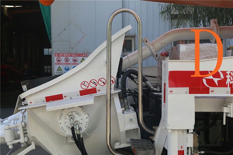 青島混凝土泵車價(jià)格 (8)