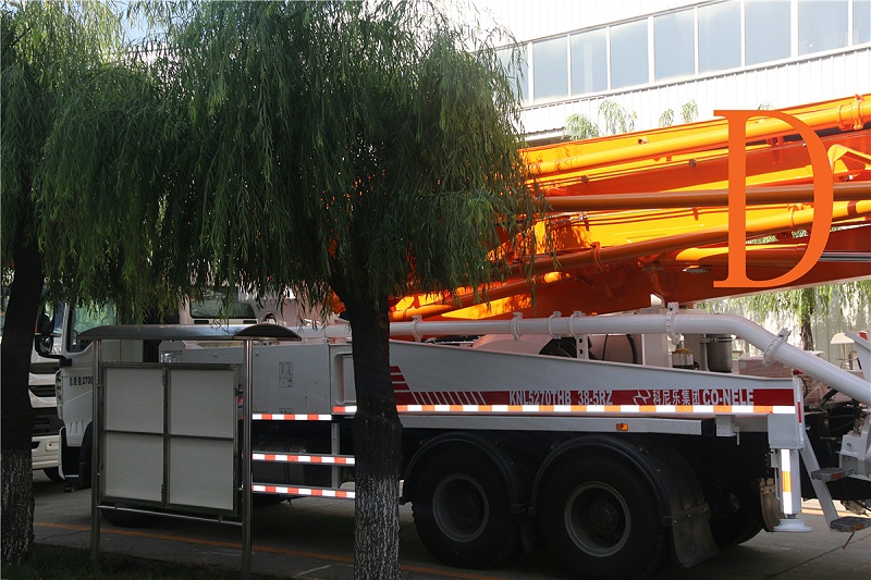 青島混凝土泵車價(jià)格 (12)